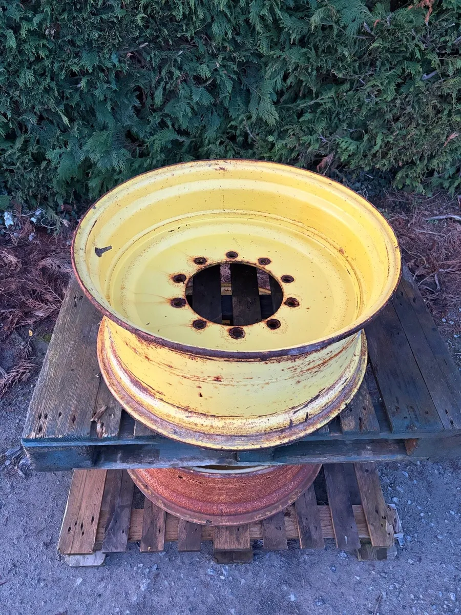 John deere 30 inch rims - Image 1