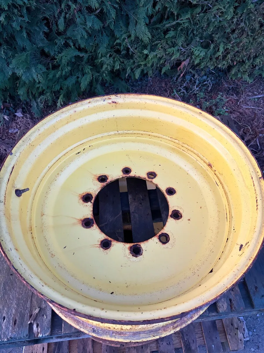 John deere 30 inch rims - Image 2