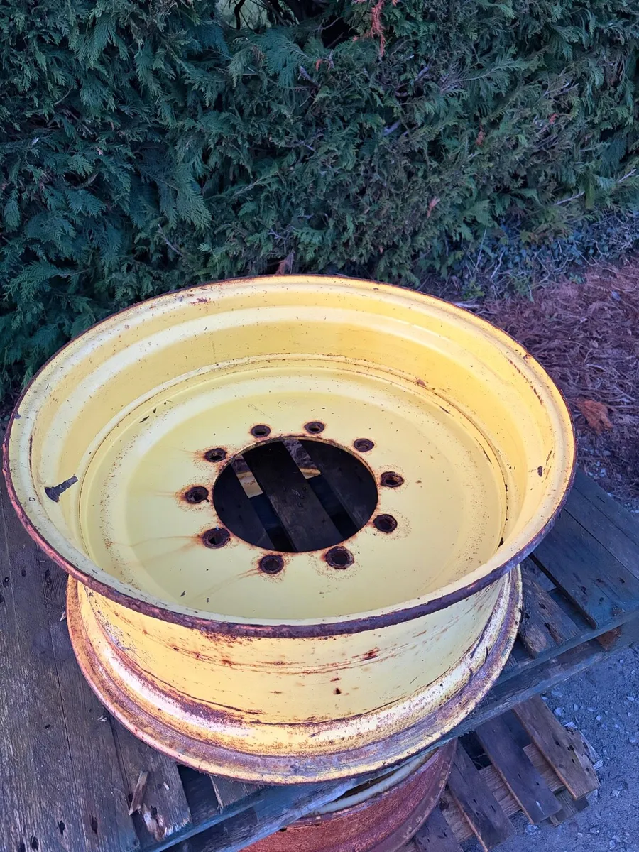 John deere 30 inch rims - Image 3