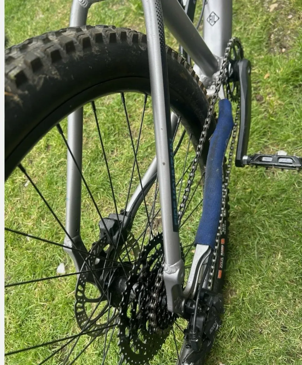 Mountain bike 27.5 size Large - Image 2