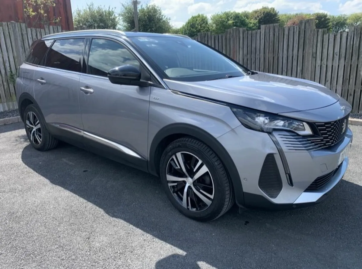 Peugeot 5008 1.5D Manual 7 Seats GT - Image 1
