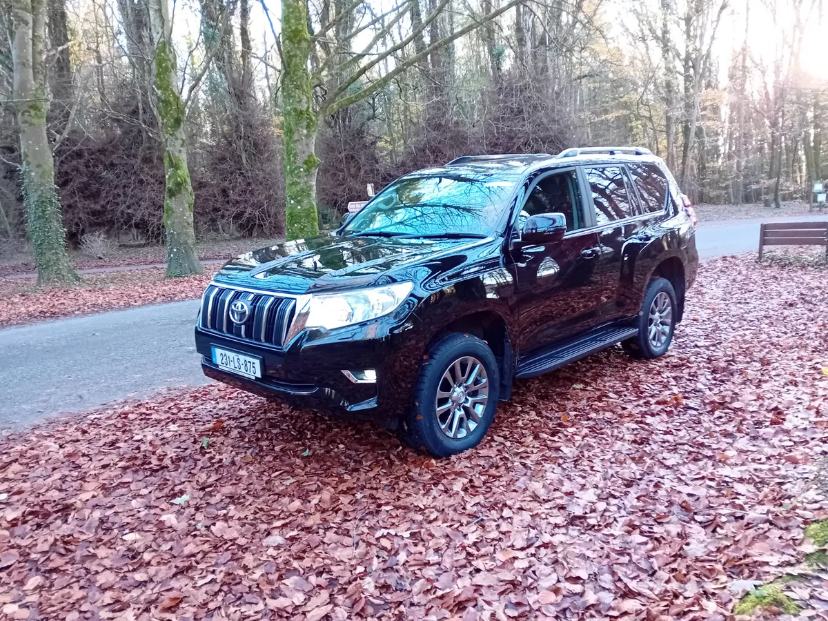 231 TOYOTA LANDCRUISER, 2.8D LWB COMM AUTO - Image 1