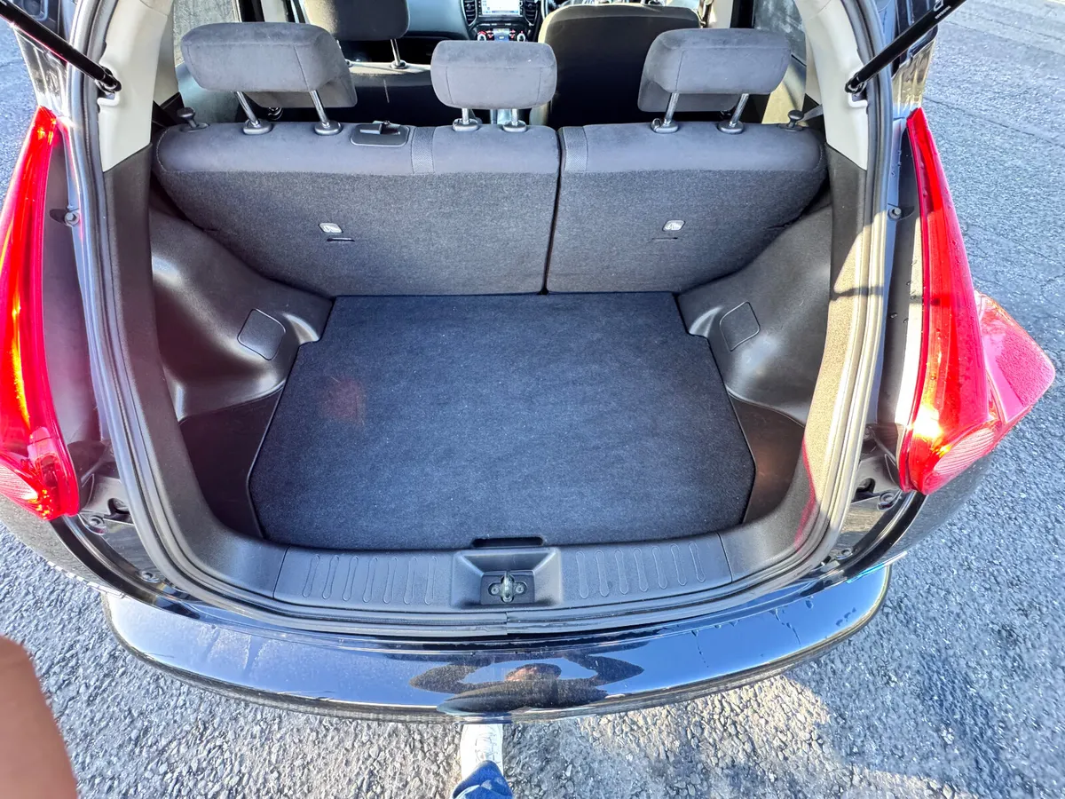 NISSAN JUKE 2013 BLACK - Image 11