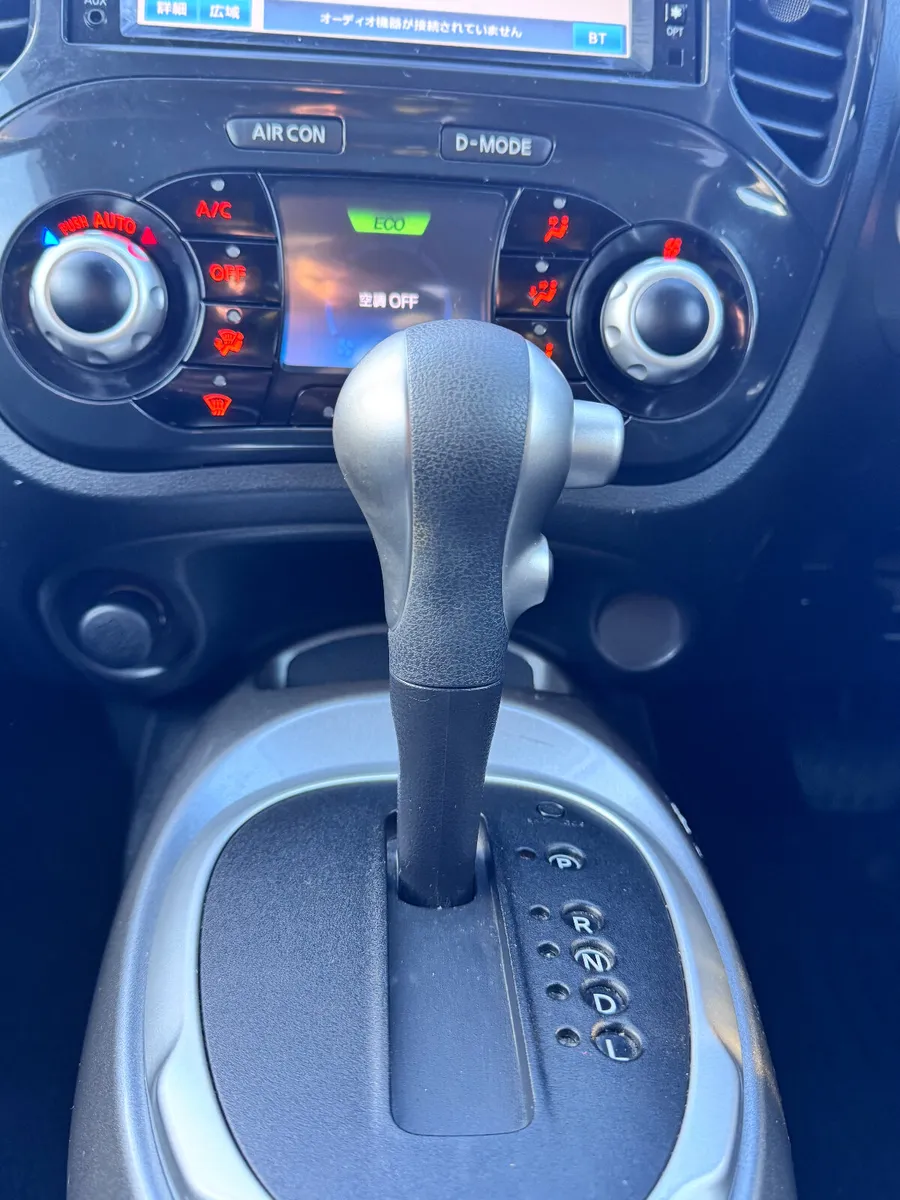 NISSAN JUKE 2013 BLACK - Image 17