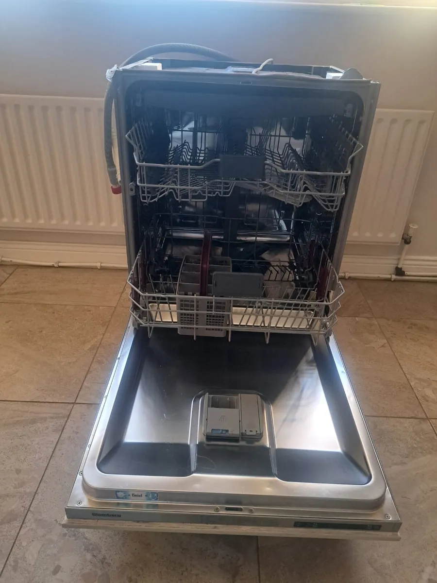 Blomberg Integrated Dishwasher - Image 1