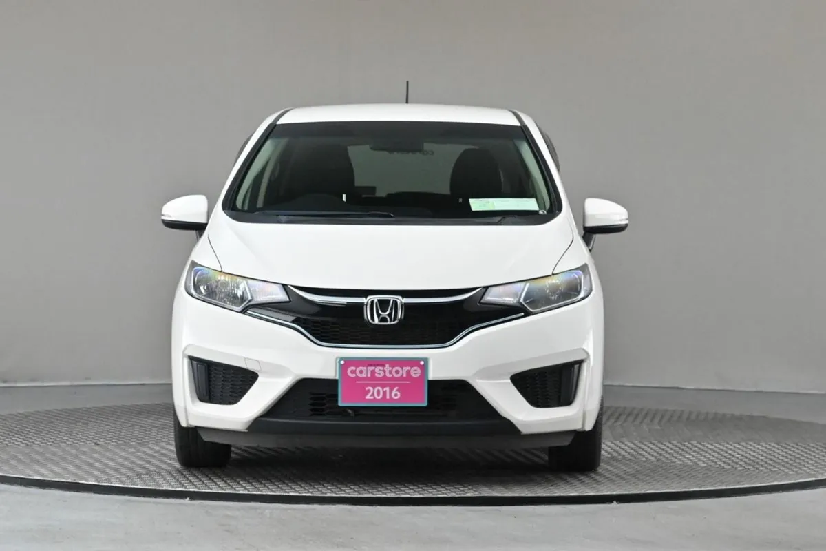 Honda Fit 1.5 HYBRID **9" ANDROID CAR PLAYER**REVE - Image 2