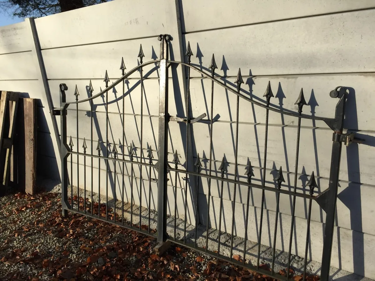 Steel front gates - Image 4