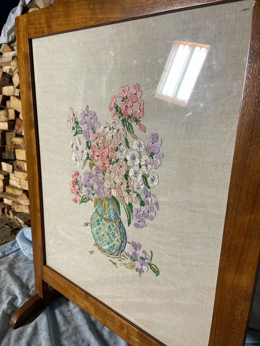 Antique Oak Framed Fire Screen with Embroidery - Image 3