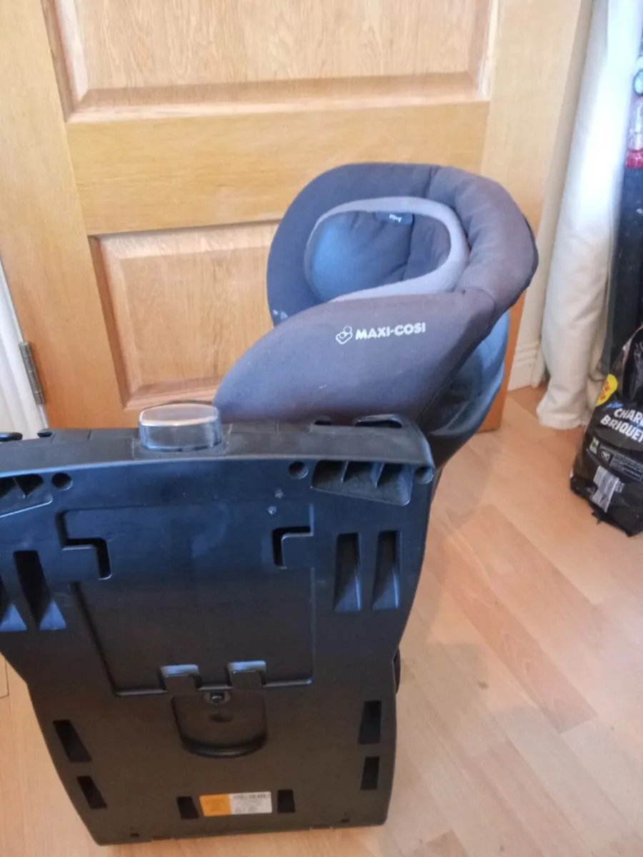 Toddler, grandparents car seat - Image 2