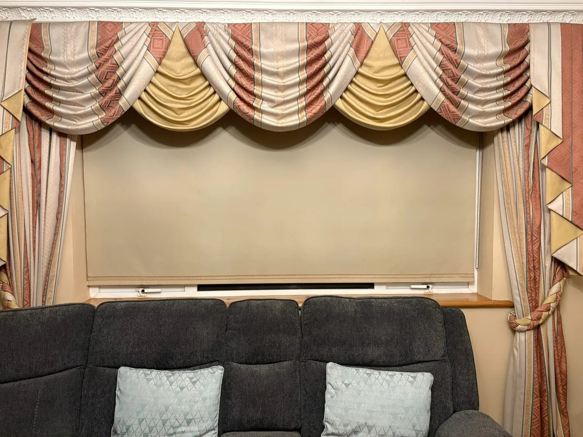 Curtains - Image 1