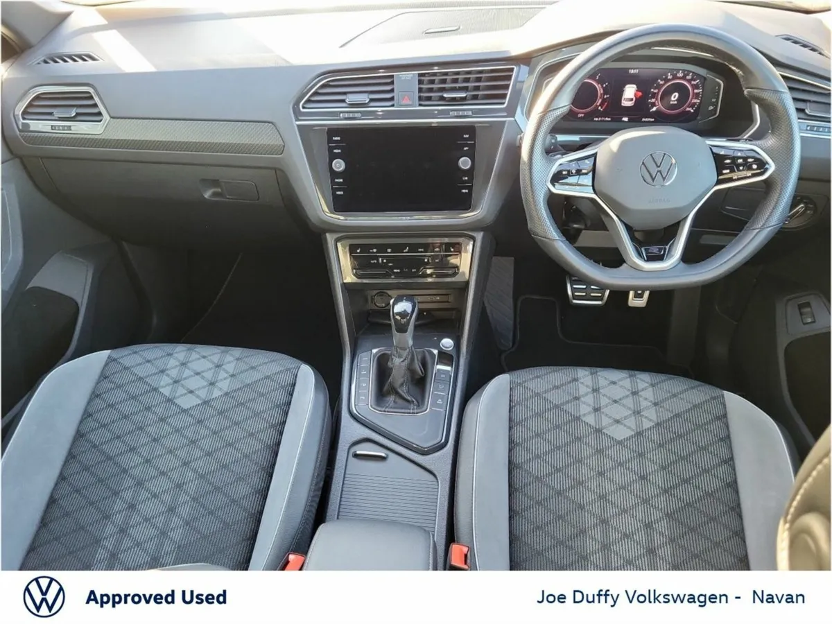 Volkswagen Tiguan R-LINE 1.4TSI PHEV 245HP AUTO - Image 3
