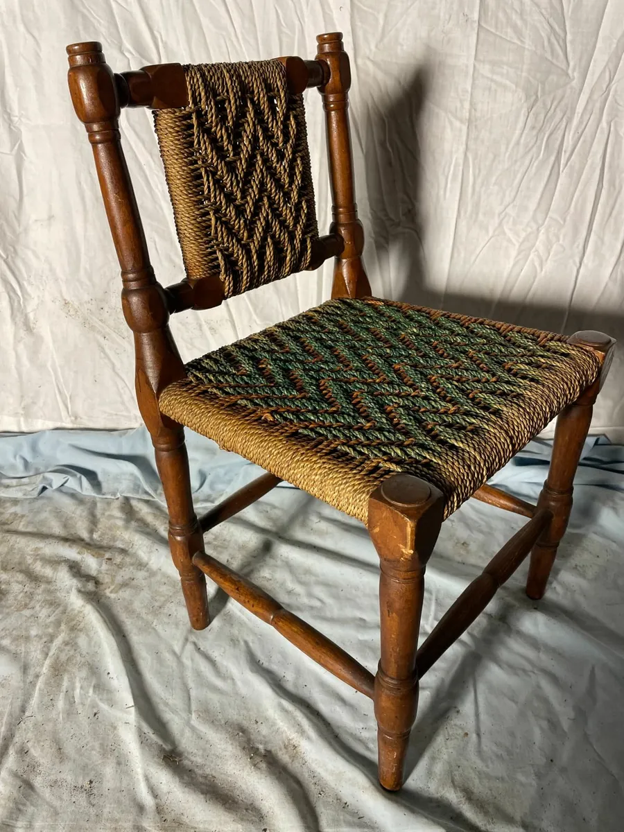 Vintage Child's Wicker Chair - Image 4