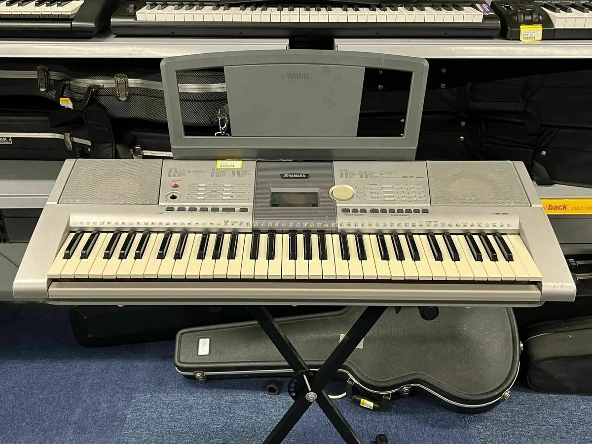 Yamaha PSR-295 Keyboard - Image 1