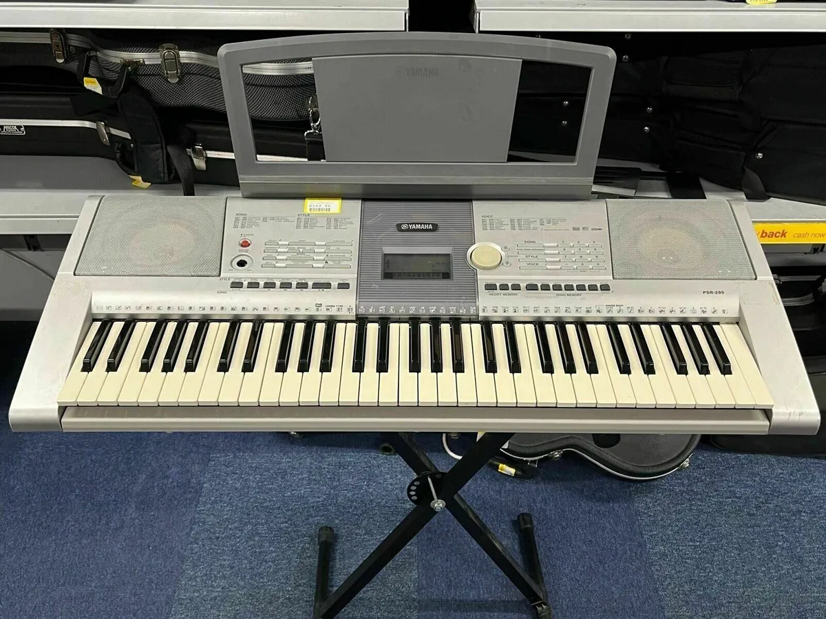 Yamaha PSR-295 Keyboard - Image 2