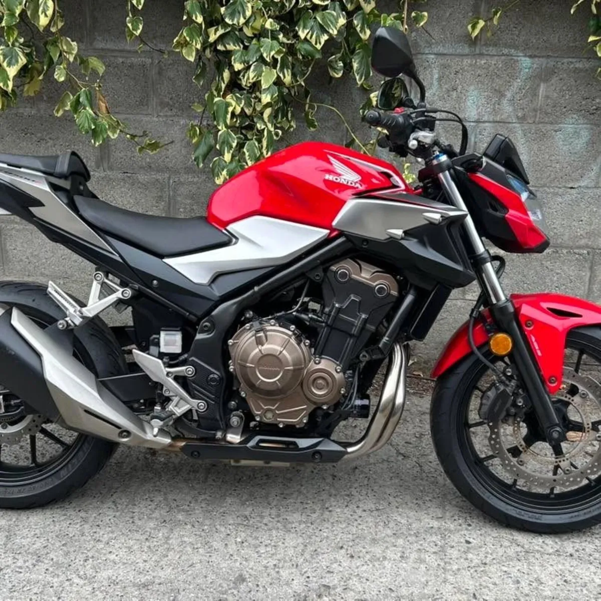 Honda CB500F - Image 1