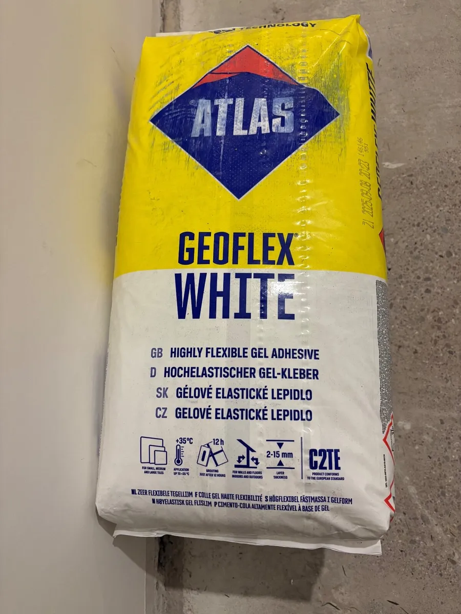 Atlas Geoflex White flexible adhesive