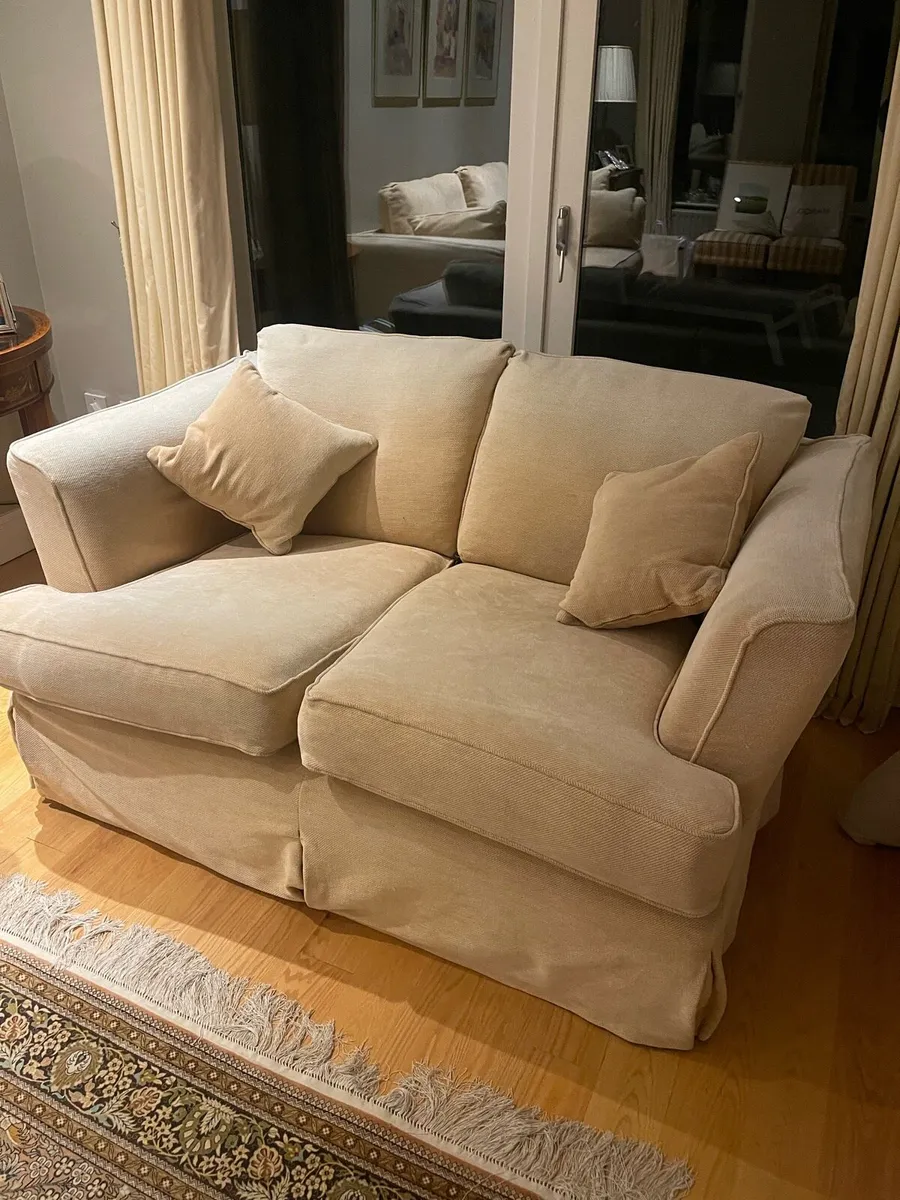 Couch settee - Image 1