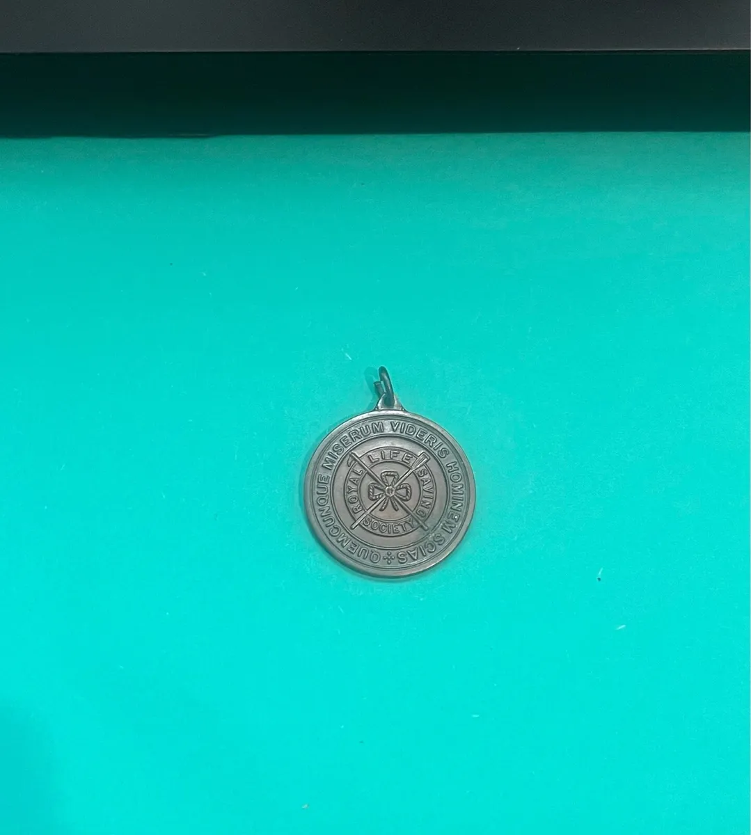 Vintage 1952 Royal Life Saving Society Medal - Image 1