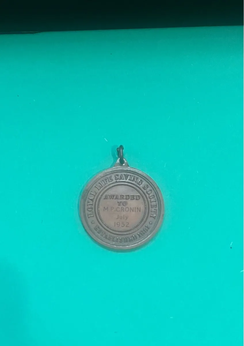 Vintage 1952 Royal Life Saving Society Medal - Image 2