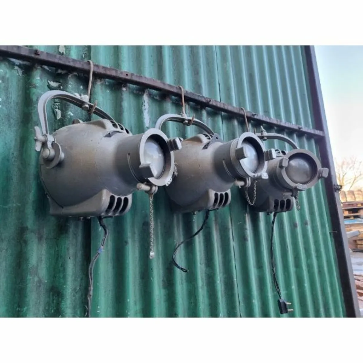 Strand Electric – Style 3 – KAS120 - Image 1