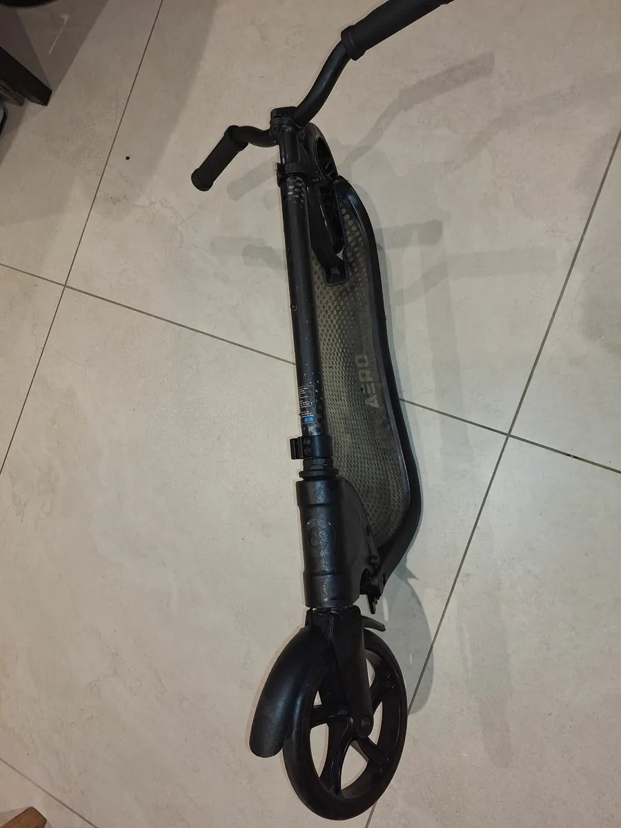 AERO Scooter - Image 3