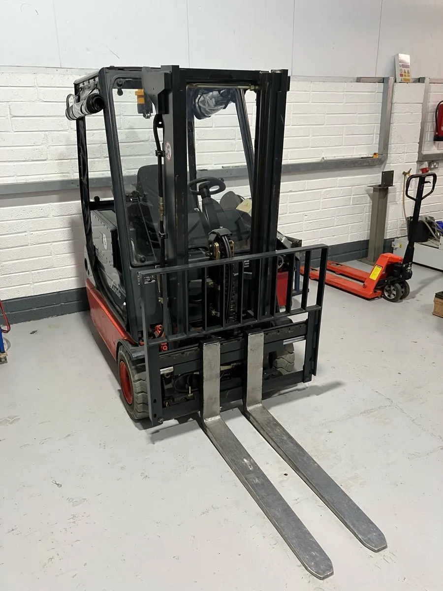 Linde E16 Forklift - Image 4