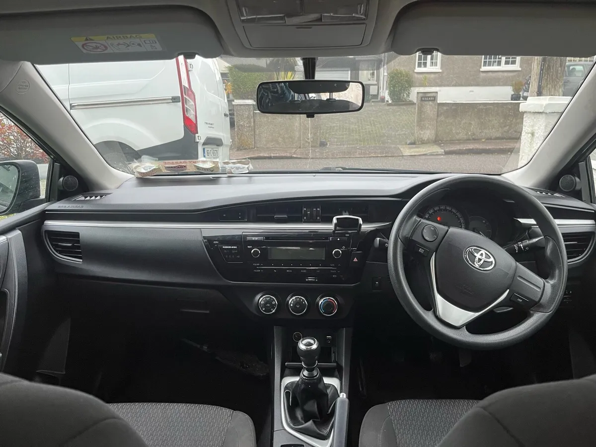 Toyota Corolla - Image 4