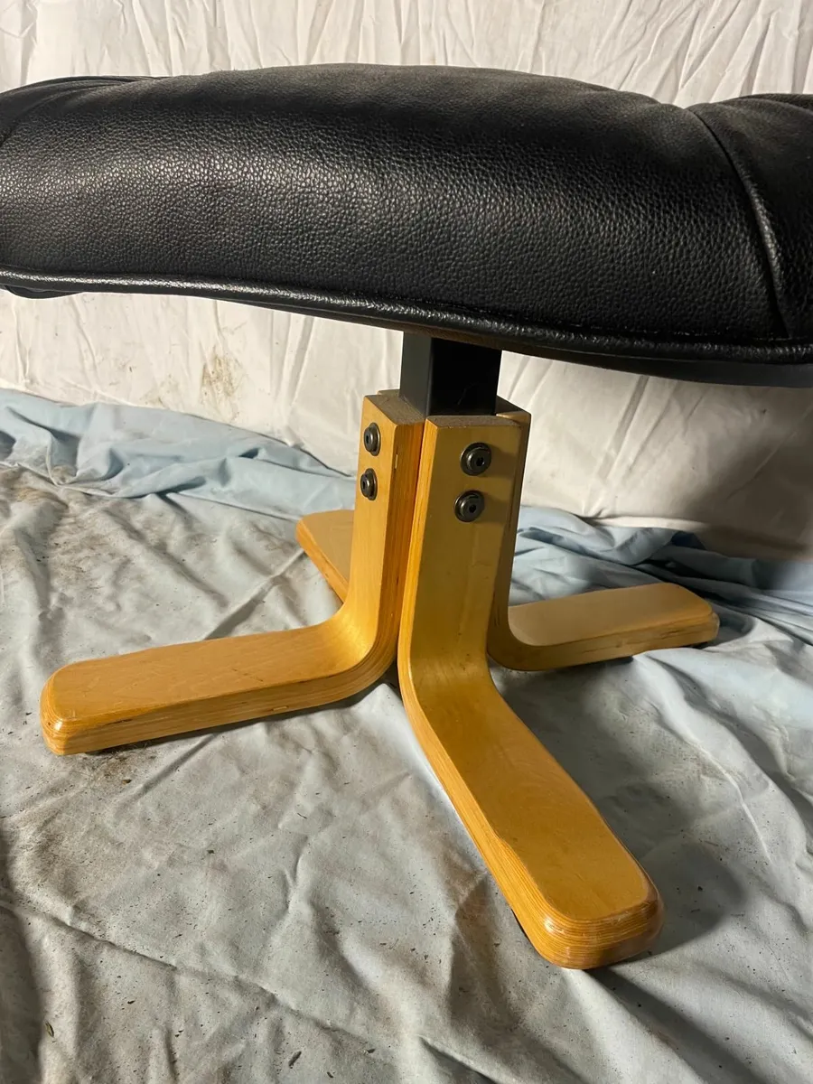 Contemporary Leather Footstool - Image 3