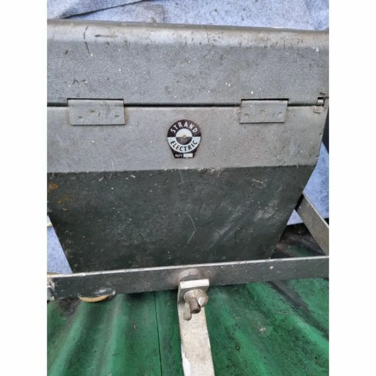 Strand Electric Box Lights – Style 1 – KAS193 - Image 1