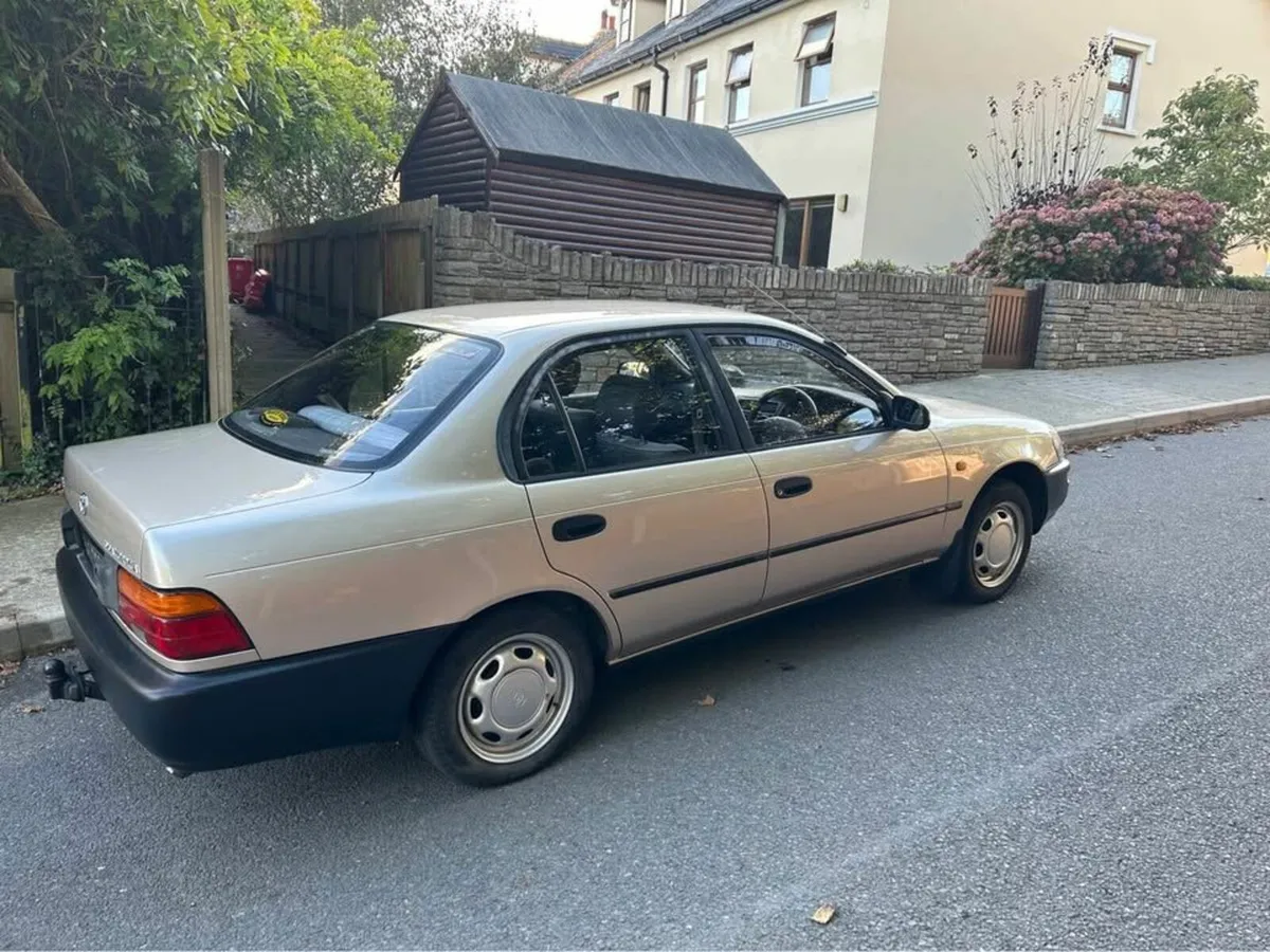 Set of 5 x Toyota Corolla E10 XLI E11 Steel Wheels - Image 1