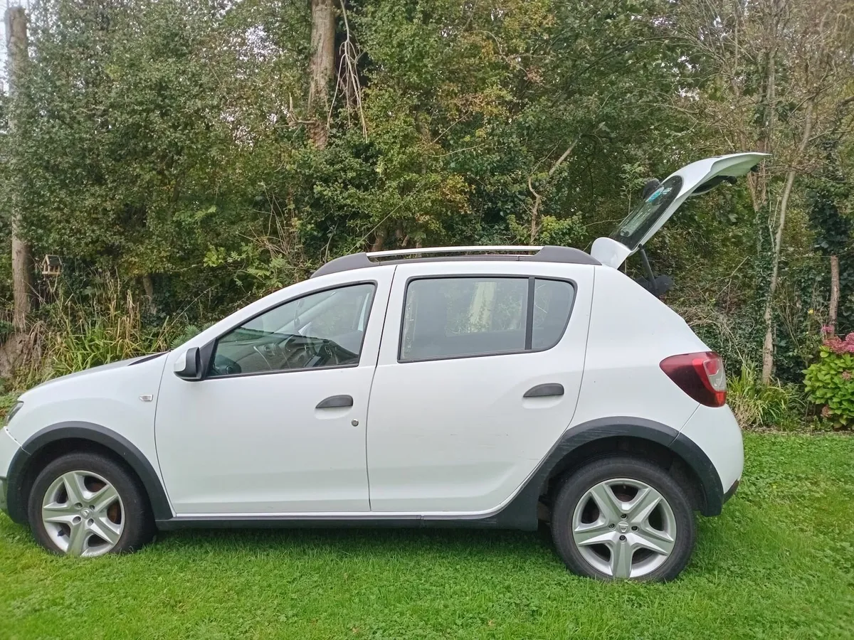 Dacia Sandero Stepway 2015 - Image 2