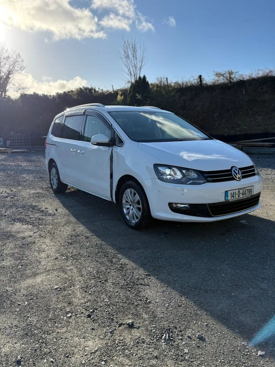 2014 Volkswagen Sharan 1.4 petrol automatic - Image 3