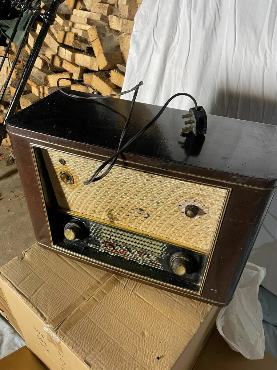 Vintage Pye Valve Radio (c. 1955–1960) - Image 2