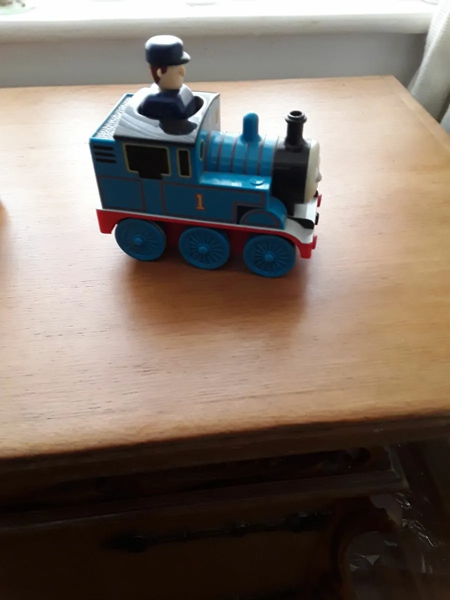Small toy Thomas the Tank Engine - Image 2