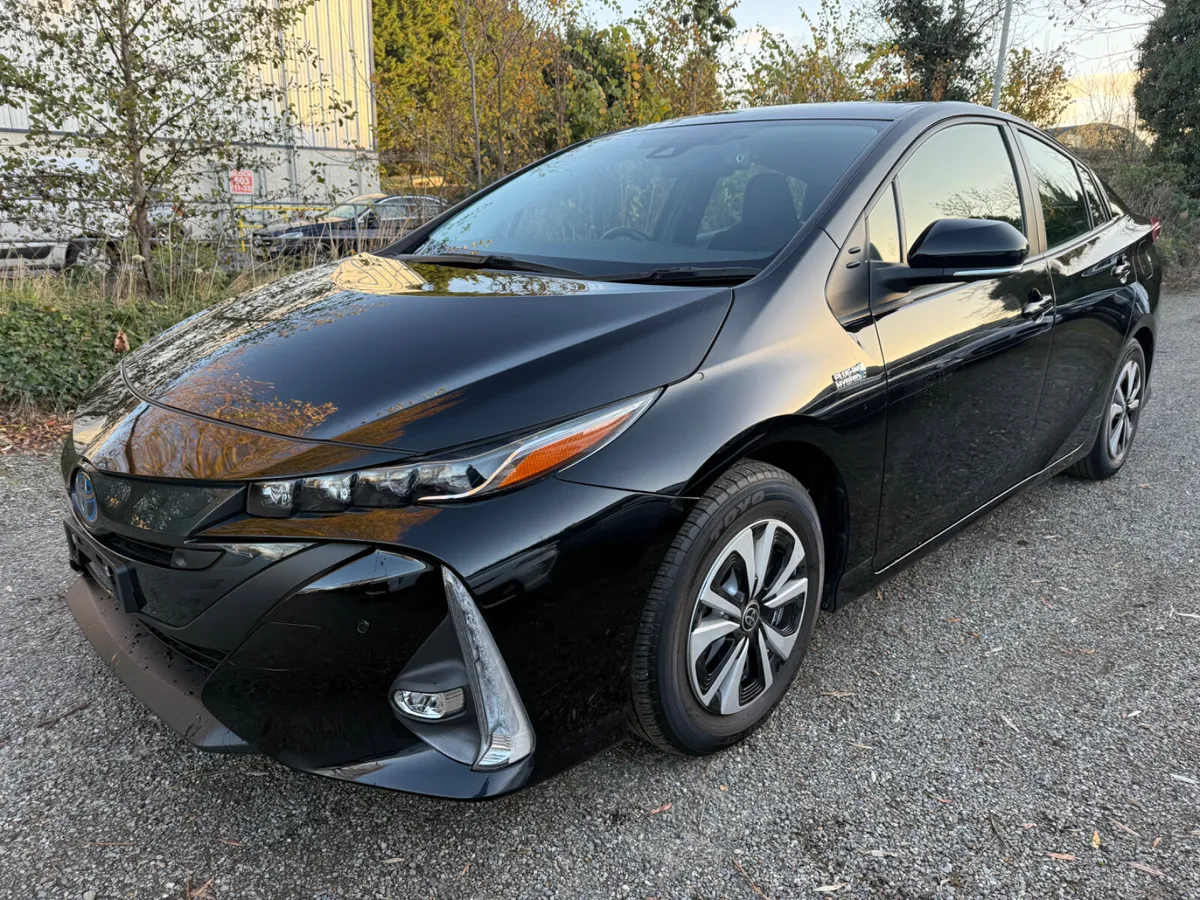 Toyota  Prius PHV 61000km!!! - Image 2