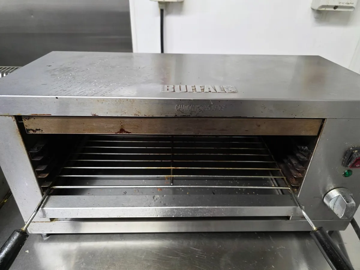 Buffalo salamander grill - Image 1