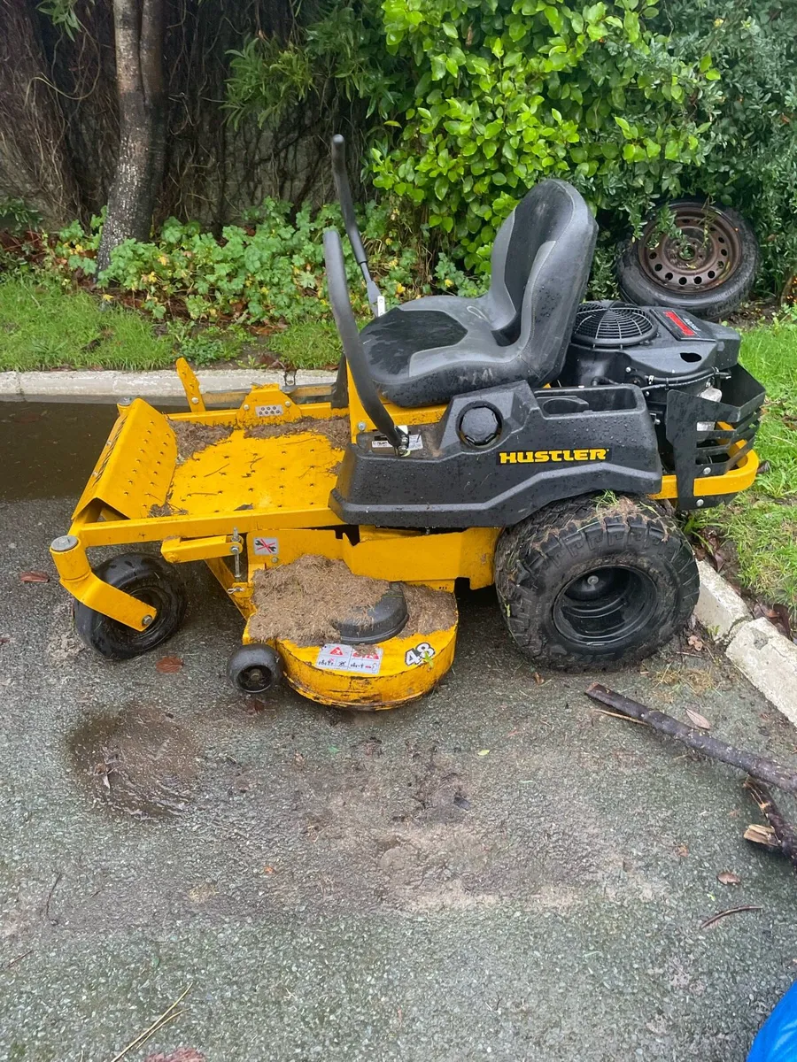 Zero turn lawnmower - Image 1
