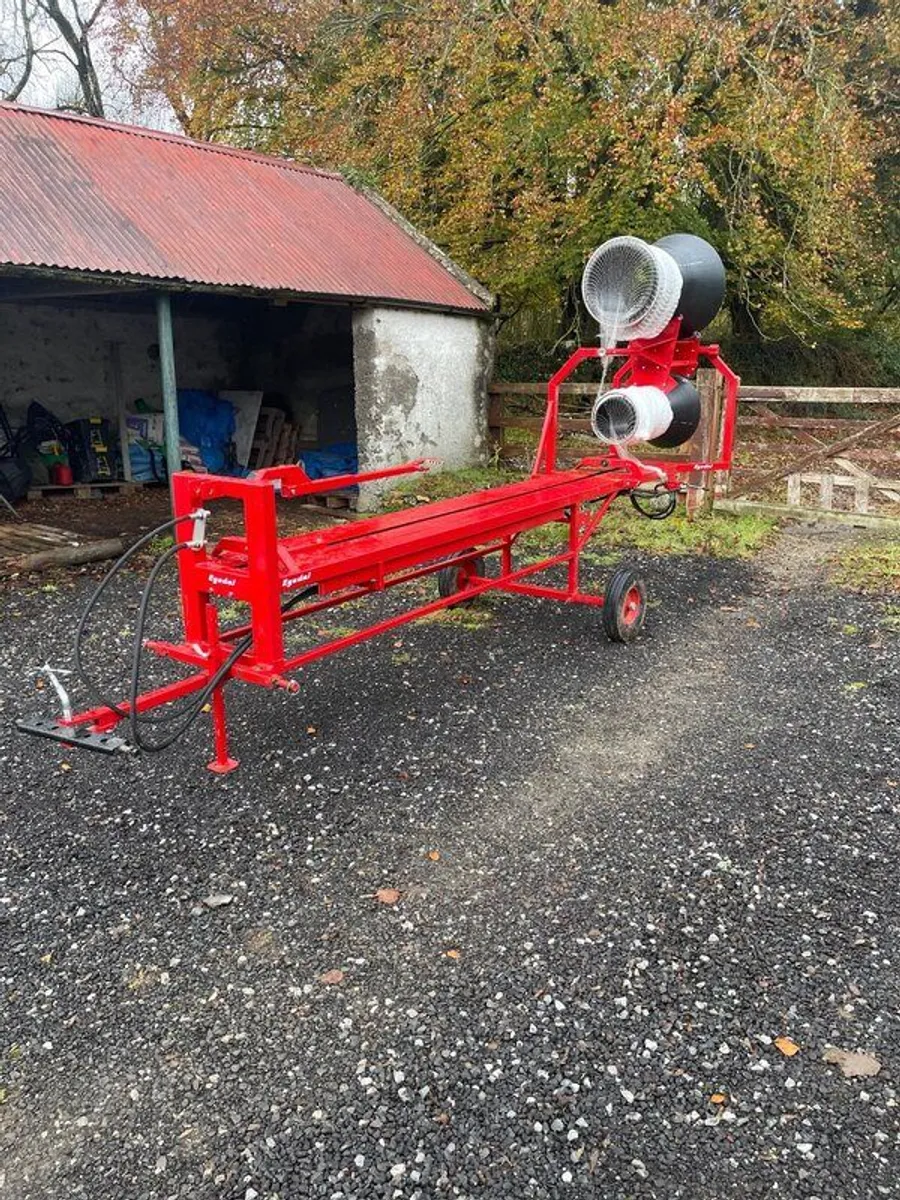 Christmas Tree Netting Machine - Image 1