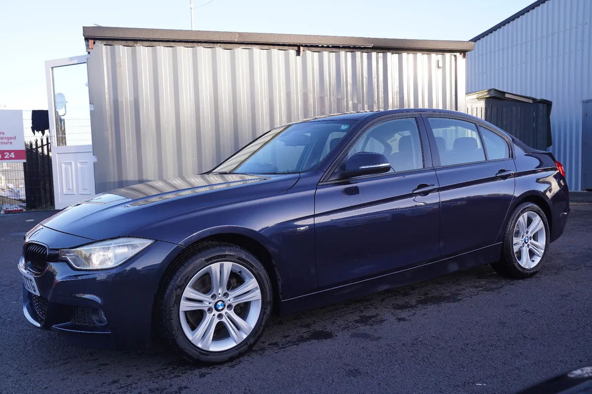 BMW 320D 2013 BLUE - Image 4