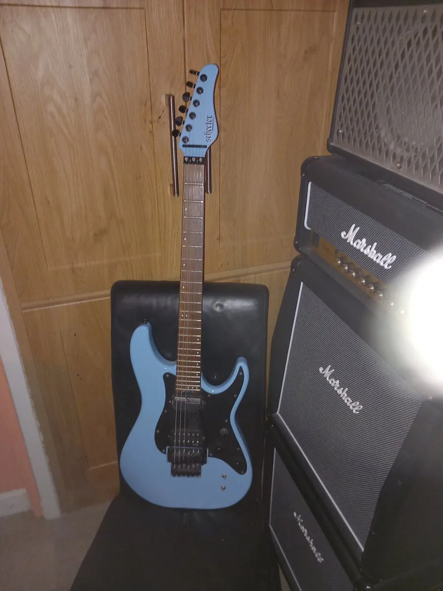 Electric guitar - Image 4