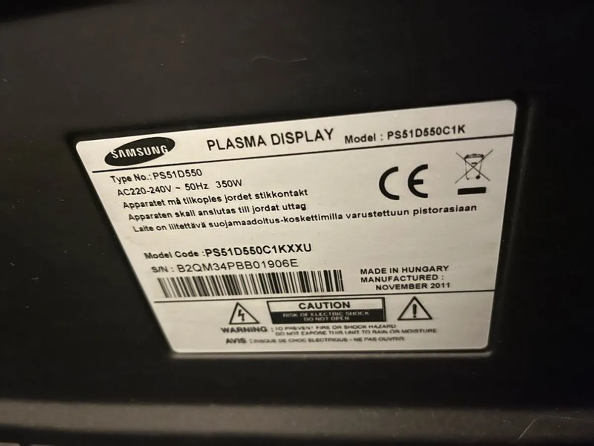 tv and stand - Image 2