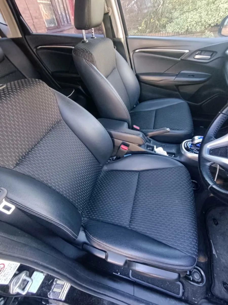 Honda Fit Hybrid - Image 3