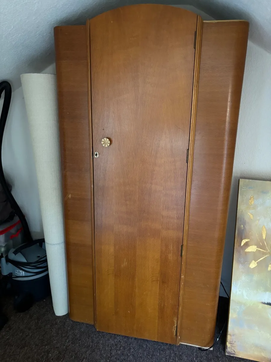 Wardrobe - Image 2