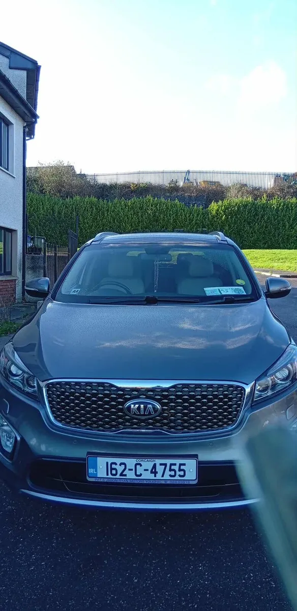 Kia sorento 4x4 200hp platinum - Image 2