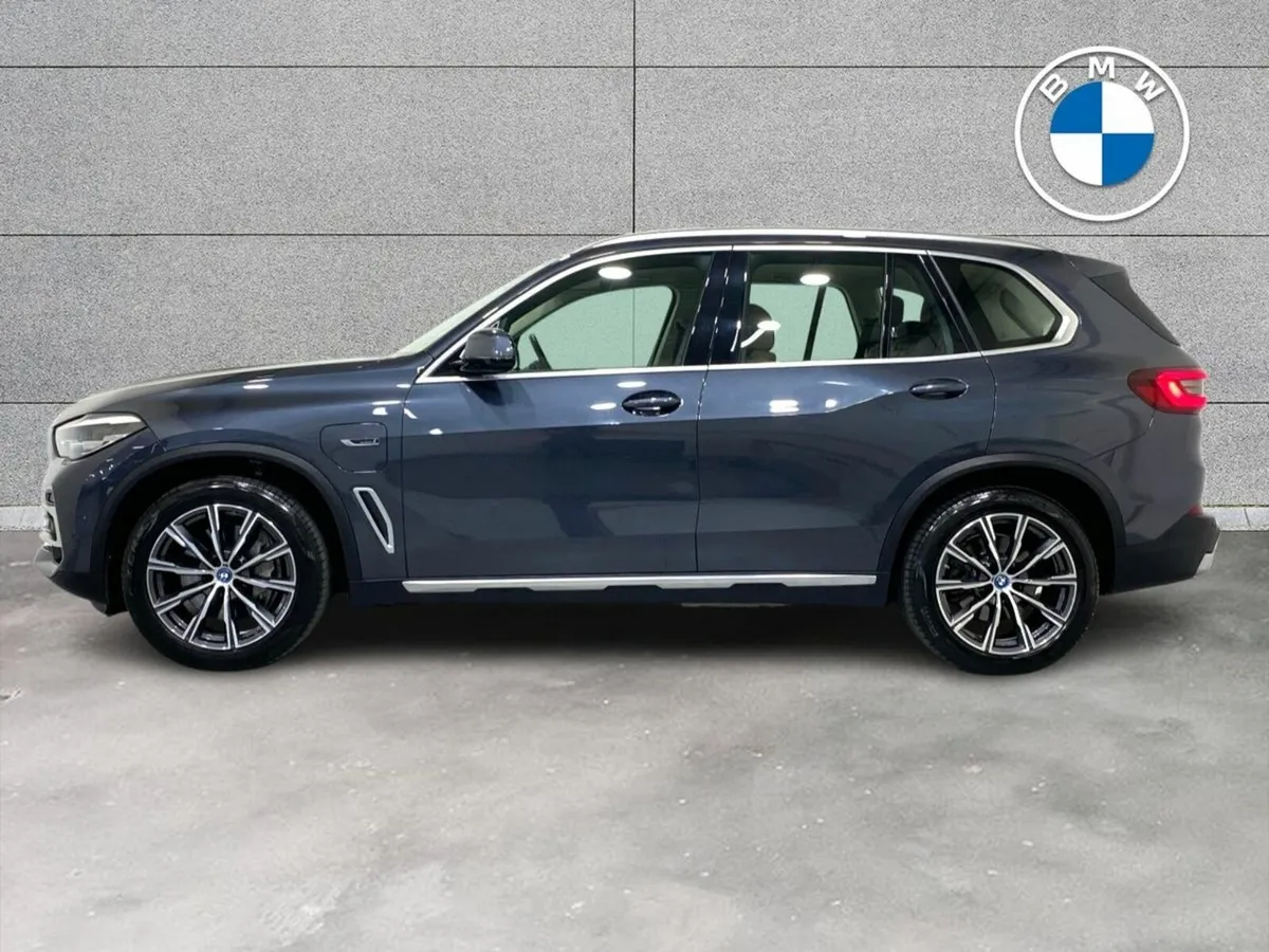 BMW X5 xDrive45e xLine - Image 4