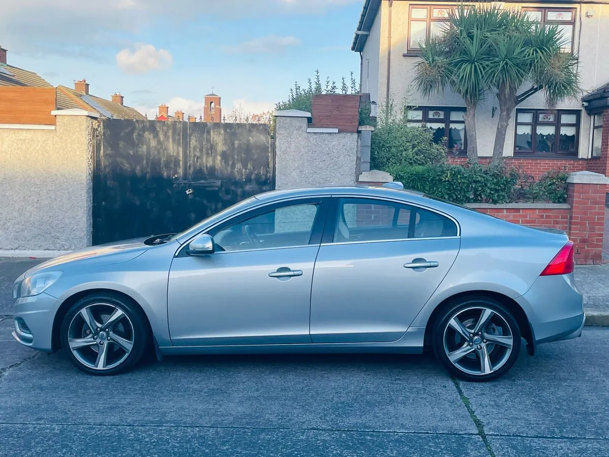 Volvo S60 D3 R Design NCT 1/27 - Image 2