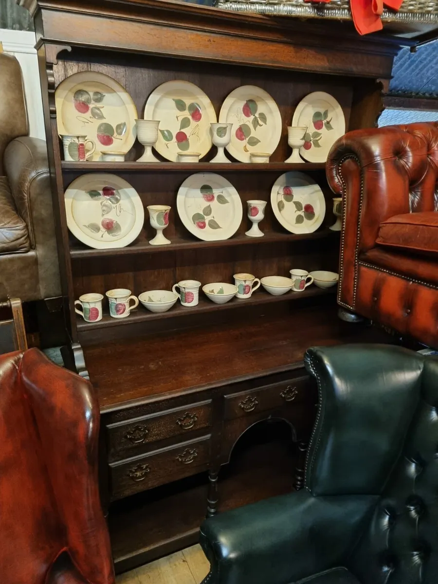 Oak dresser - Image 1