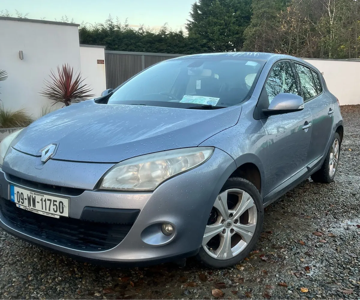 Renault Megane Tax 02/26 Nct 01/26 - Image 2