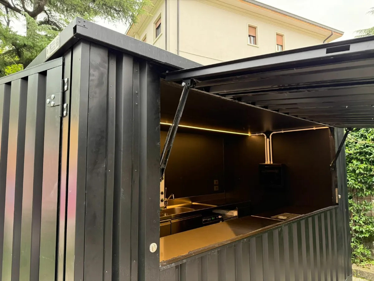 Pop-Up Bar Container – Event Ready! - Image 1