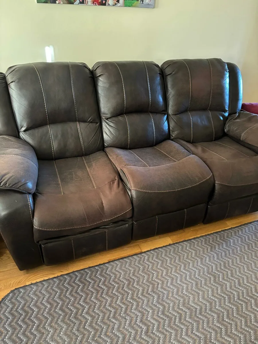 Faux leather 3 seater With 2 arm chairs - Image 2